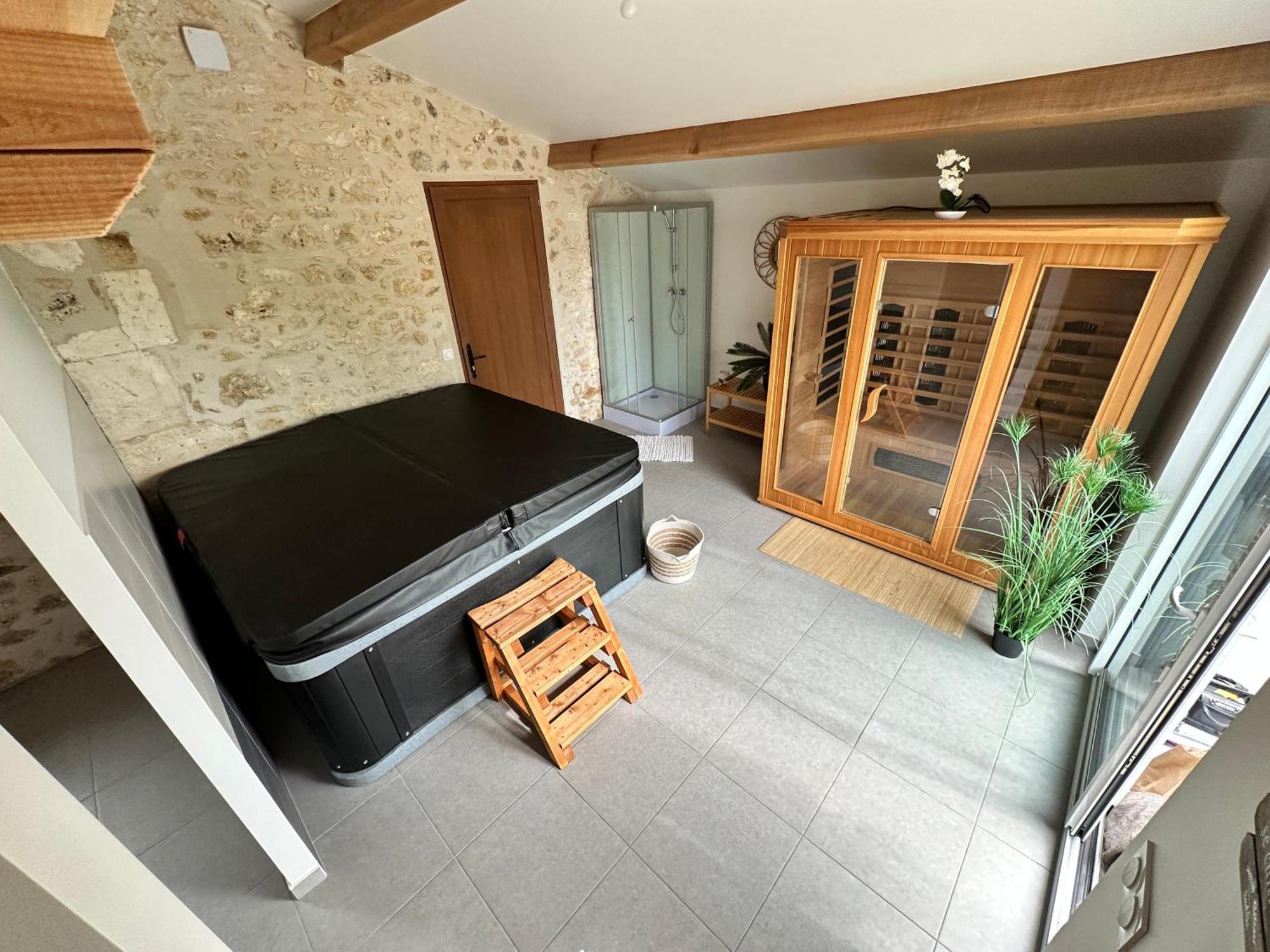 Saint-Just Domaine De La Roche Chabrelle别墅 外观 照片